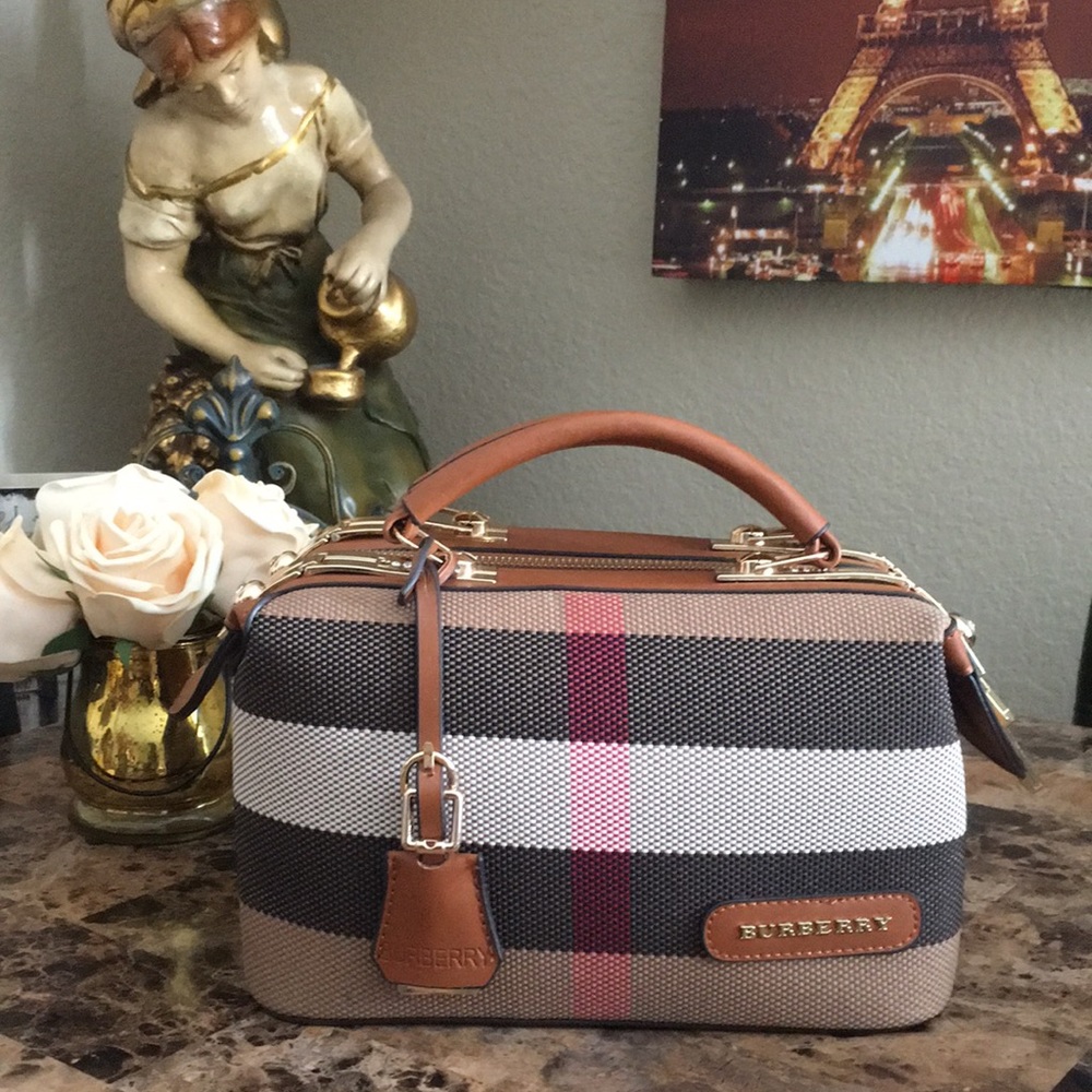 Crossbody bag